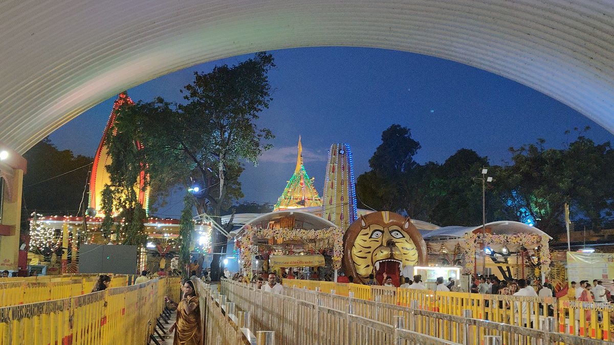 Maa Baglamukhi Mandir Nalkheda — Navratri Night Illumination